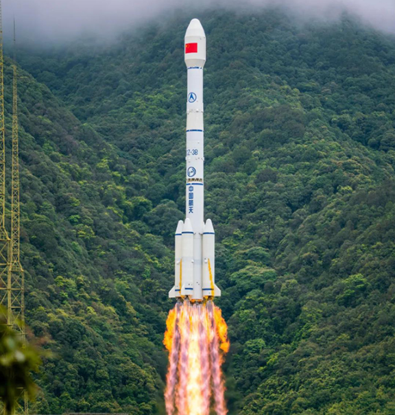 1616404381142598.jpg 北斗全球組網(wǎng)衛(wèi)星發(fā)射架涂裝項目.jpg